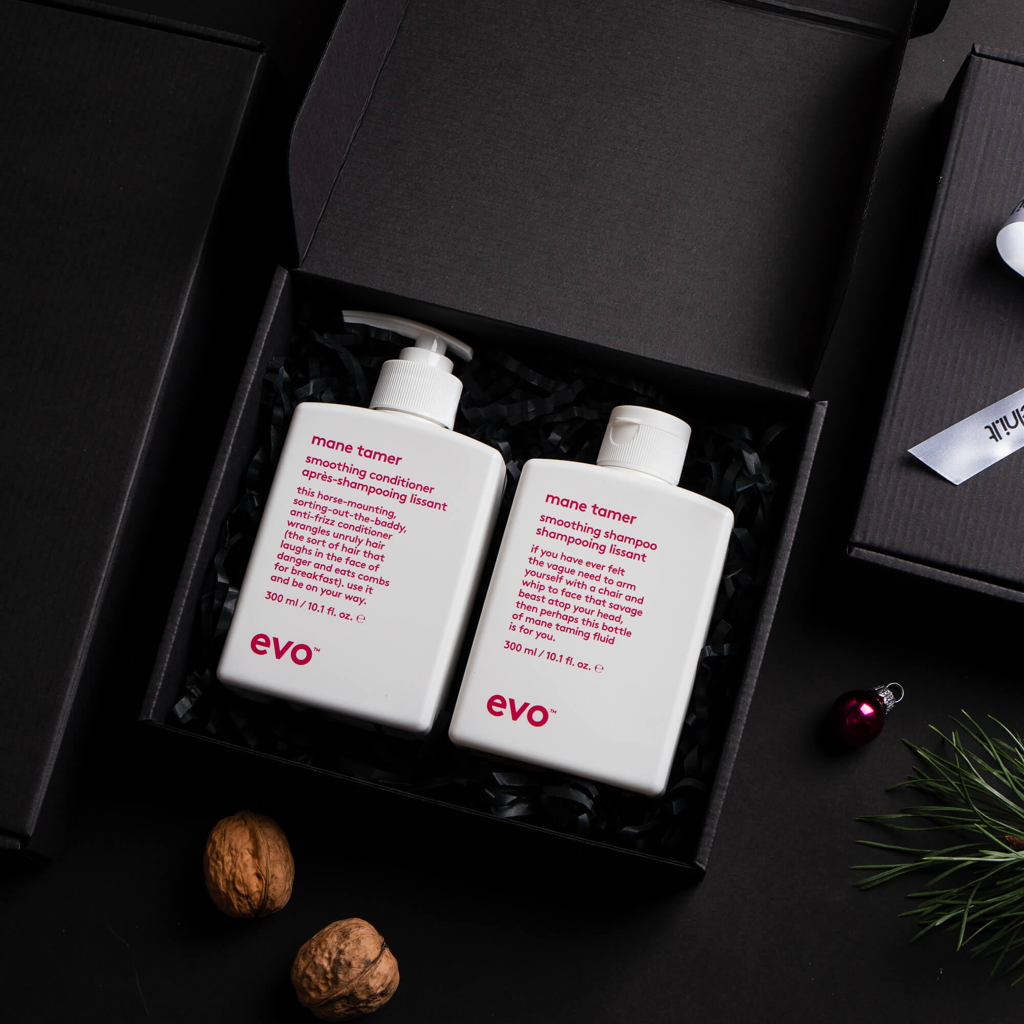 Glotninantis Evo plaukų priežiūros rinkinys: šampūnas ir kondicionierius
