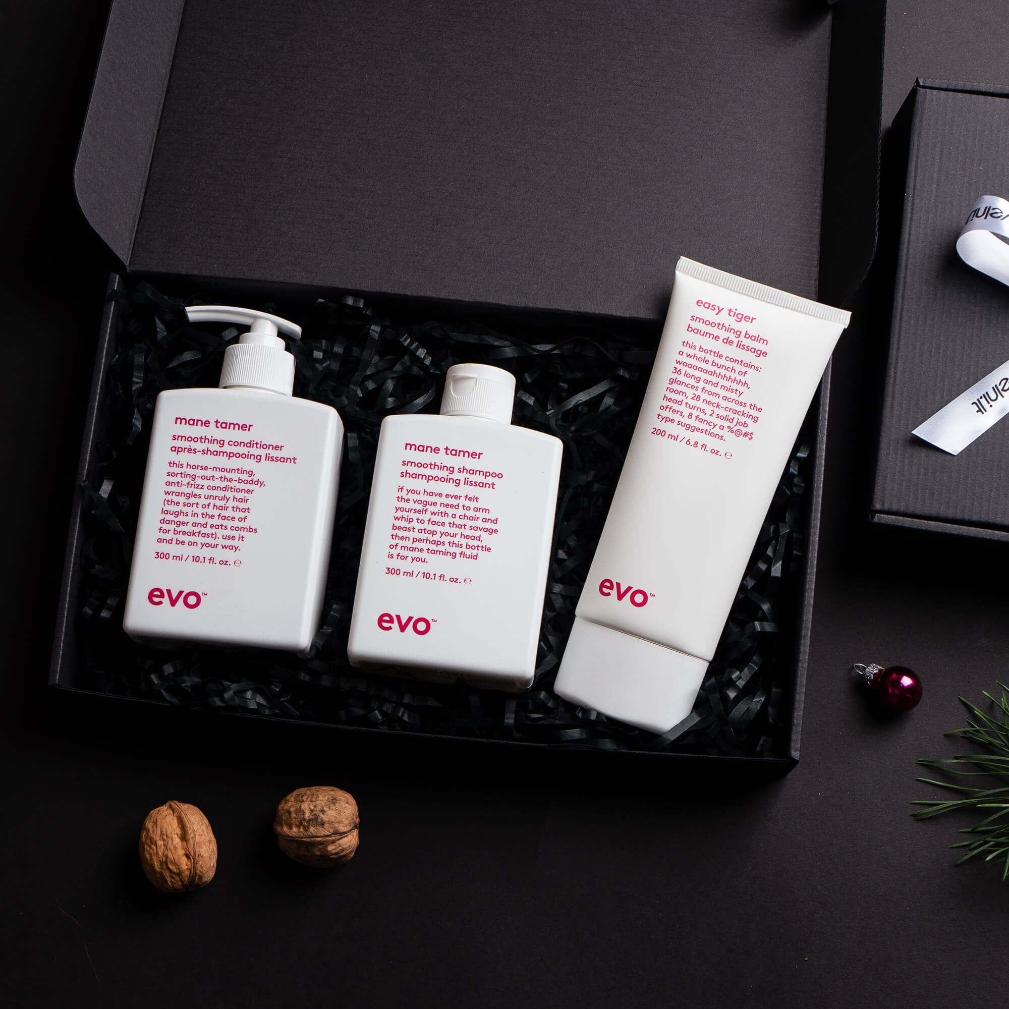 Glotninantis Evo plaukų priežiūros rinkinys: šampūnas, kondicionierius ir glotninamasis kremas