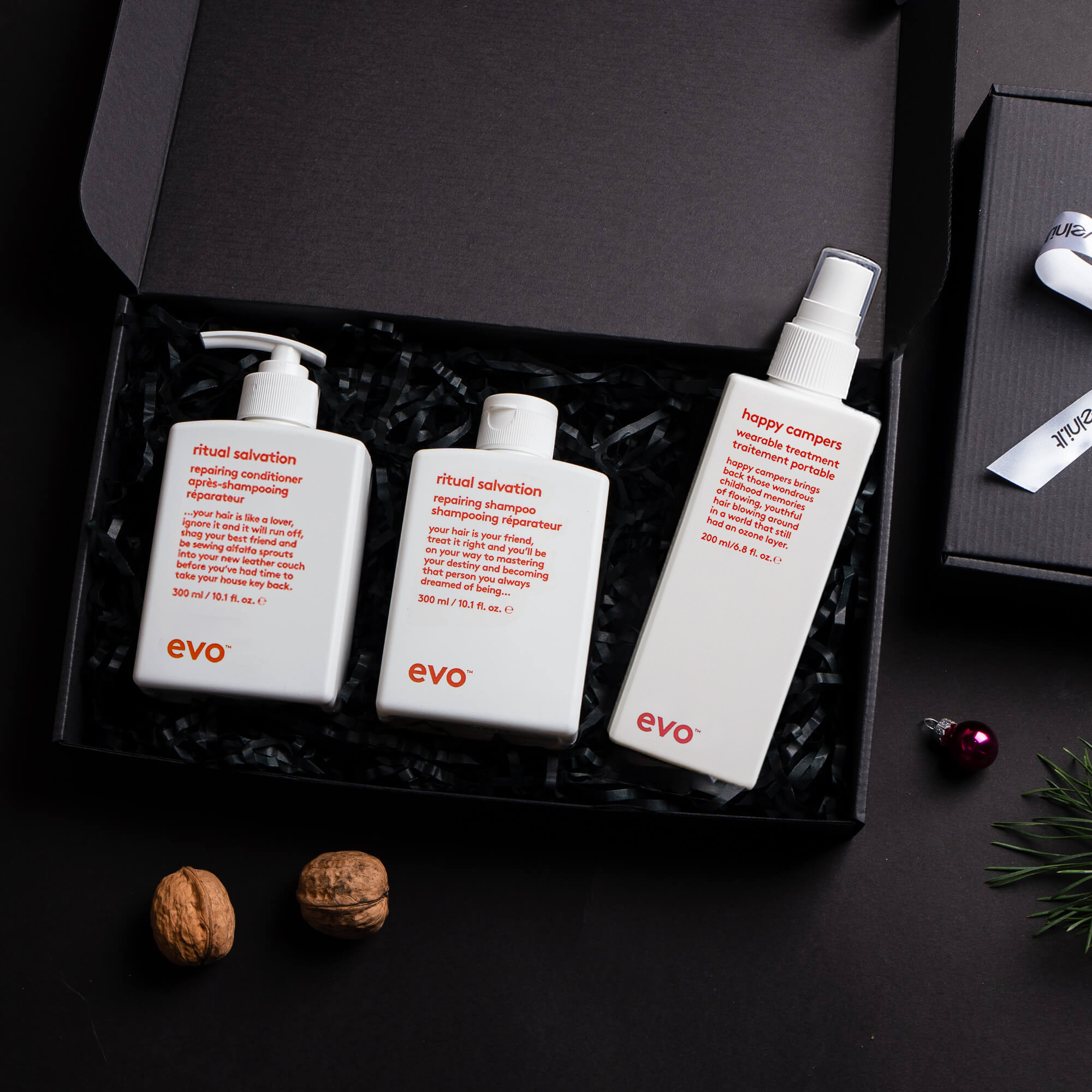Visapusiškos plaukų priežiūros Evo rinkinys: šampūnas, kondicionierius ir daugiafunkcinis fluidas