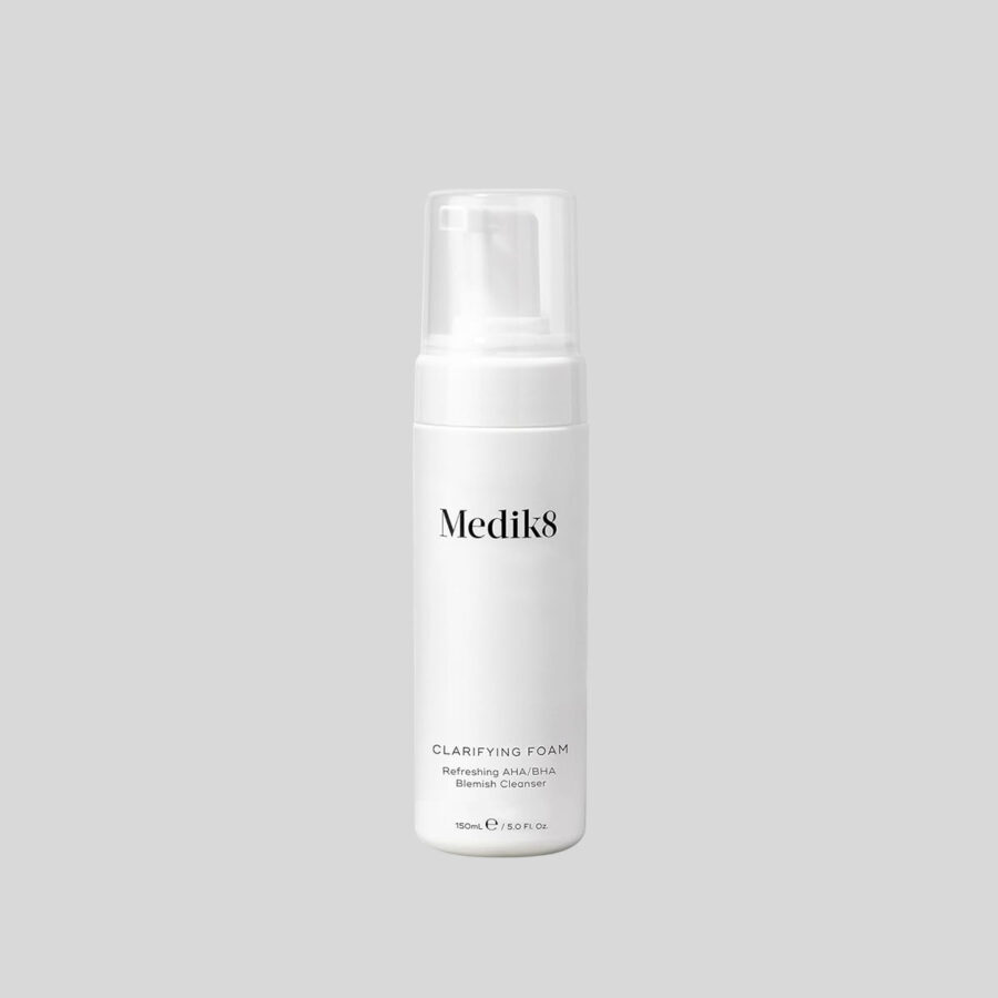 Medik8 Clarifying Foam valomosios veido putos, 150 ml