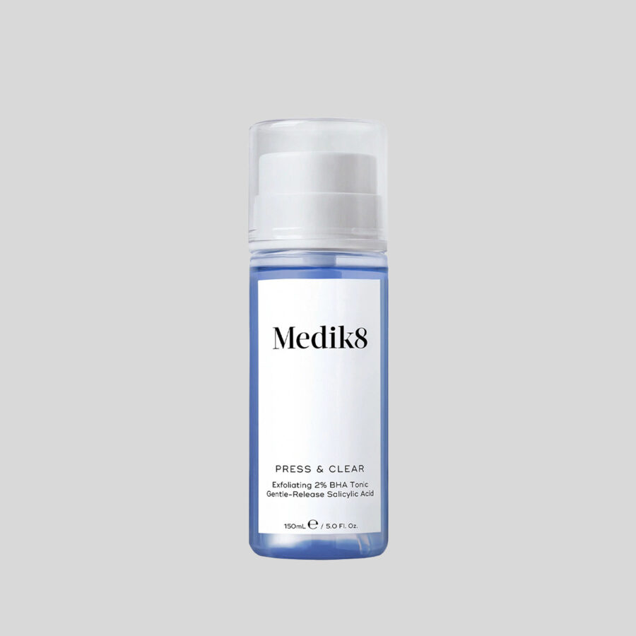 Medik8 Press & Clear Exfoliating 2% BHA Tonic šveičiamasis veido tonikas