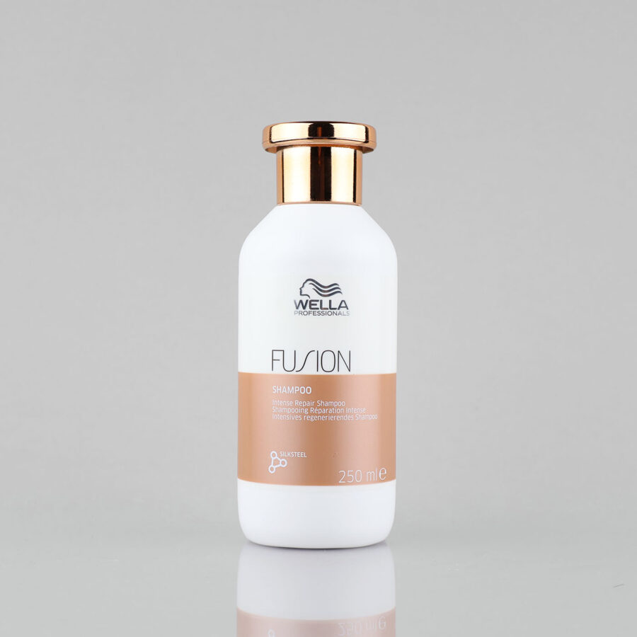 Wella Professionals Fusion Intense Repair atkuriamasis šampūnas pažeistiems plaukams, 250 ml