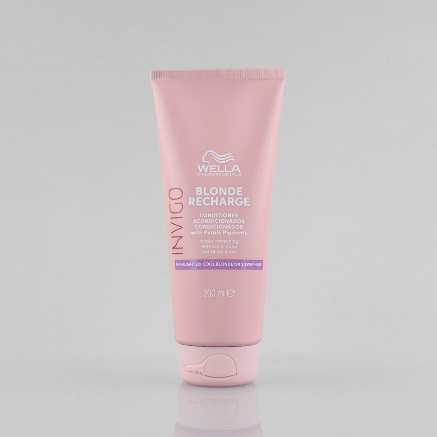 Wella Professionals Invigo Blonde Recharge šaltą atspalvį suteikiantis kondicionierius šviesiems plaukams, 200 ml