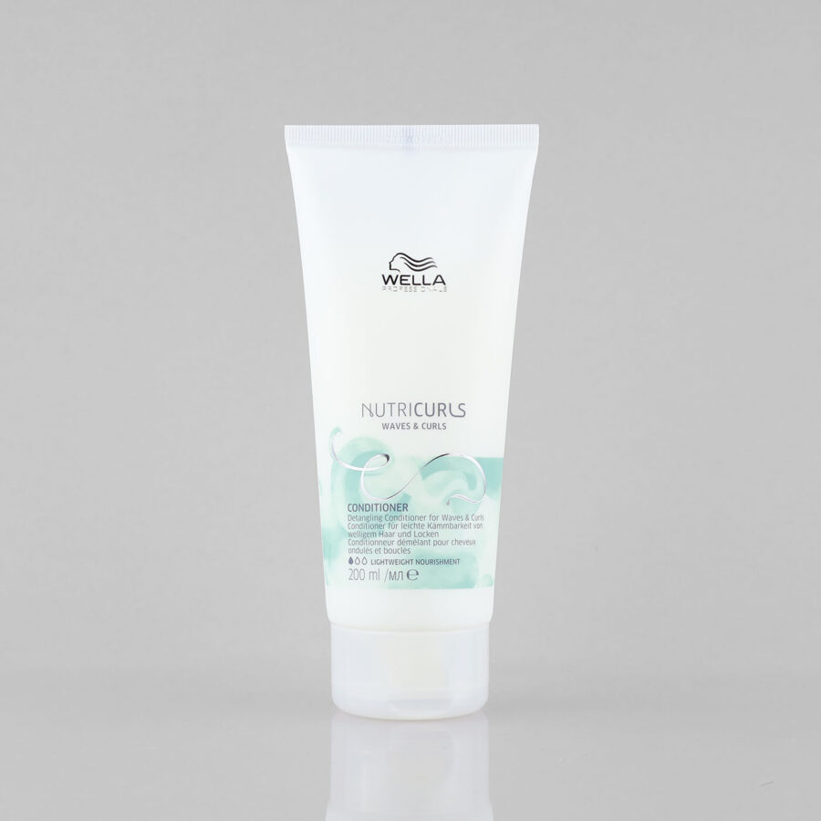 Wella Professionals NutriCurls Waves & Curls kondicionierius banguotiems ir garbanotiems plaukams, 200 ml